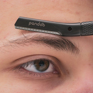 pandoo Augenbrauen-Rasierer Augenbrauen-Rasierer aus Metall | inkl. 4 Klingen | 2 Farben