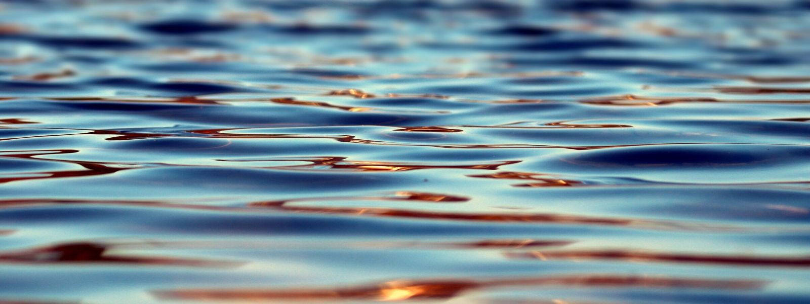 bewusst leben Wasser blaues gold wasserknappheit ungleichgewicht wasser sparen nachhaltigkeit klimawandel klimakrise wasserkrise wasserproblem