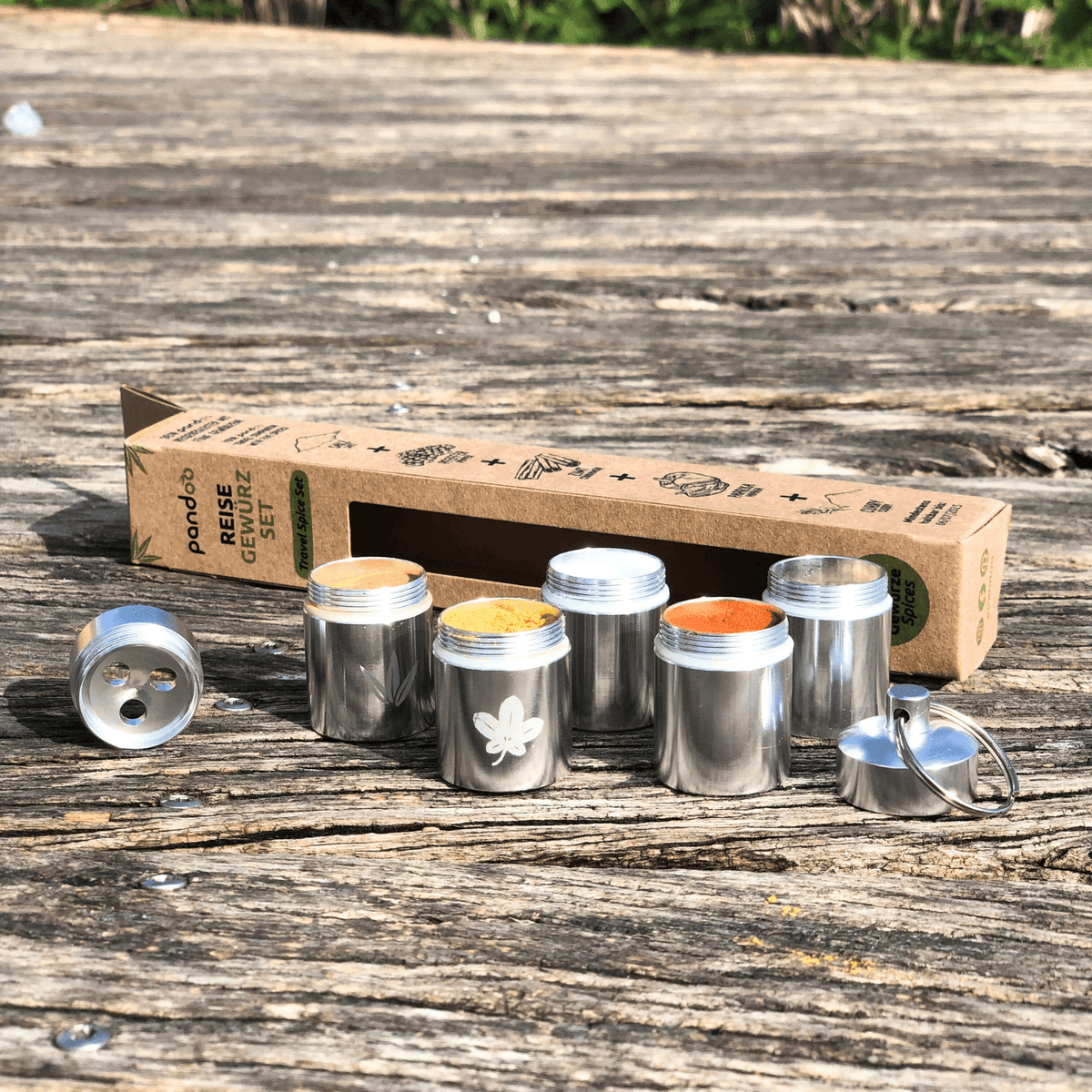 pandoo Reisegewürz Set Reise- und Camping Gewürz-Set | mit Streuaufsatz